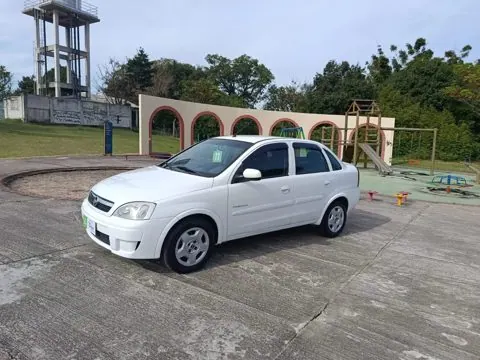 Chevrolet Corsa Sedan